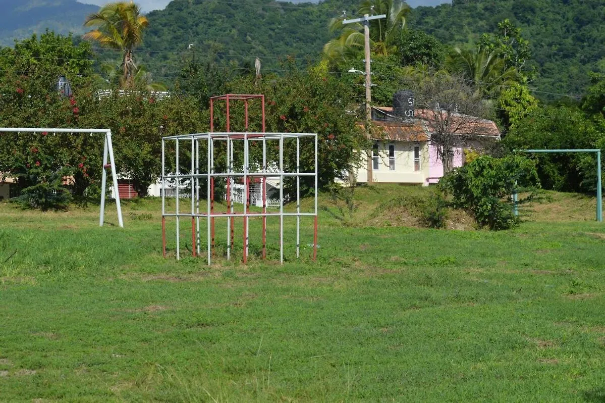 The Cozy Flat By Uwi Hope Pastures